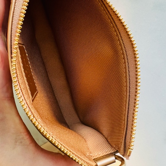(Sold) NEW - Louis Vuitton Mini Pochette Accessoires, Rose Gold - Picture 4 of 11